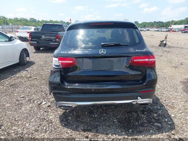 2016 Mercedes-benz Glc 300 4matic მანქანა იყიდება აუქციონზე, vin: WDC0G4KB6GF008025, აუქციონის ნომერი: 45548529