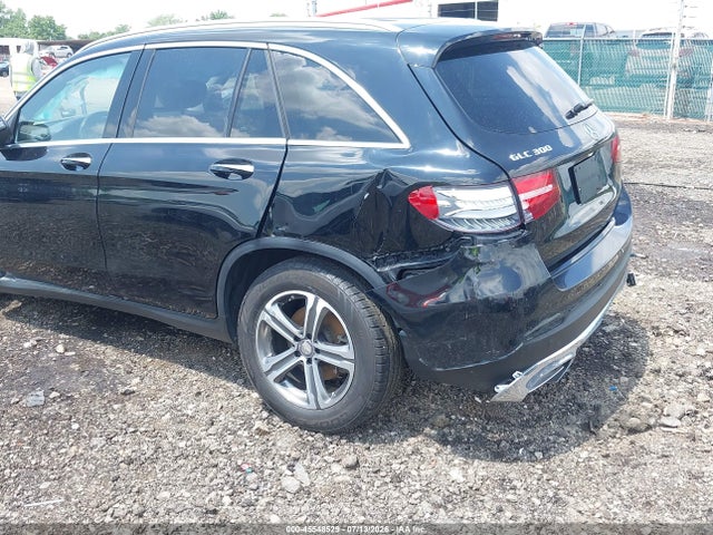 2016 Mercedes-benz Glc 300 4matic მანქანა იყიდება აუქციონზე, vin: WDC0G4KB6GF008025, აუქციონის ნომერი: 45548529