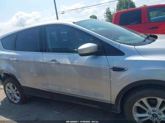 2017 Ford Escape Se მანქანა იყიდება აუქციონზე, vin: 1FMCU9GD1HUE76773, აუქციონის ნომერი: 45548571