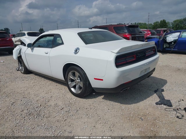 Продаж на аукціоні авто 2021 Dodge Challenger Sxt, vin: 2C3CDZAG5MH627073, номер лоту: 45548632