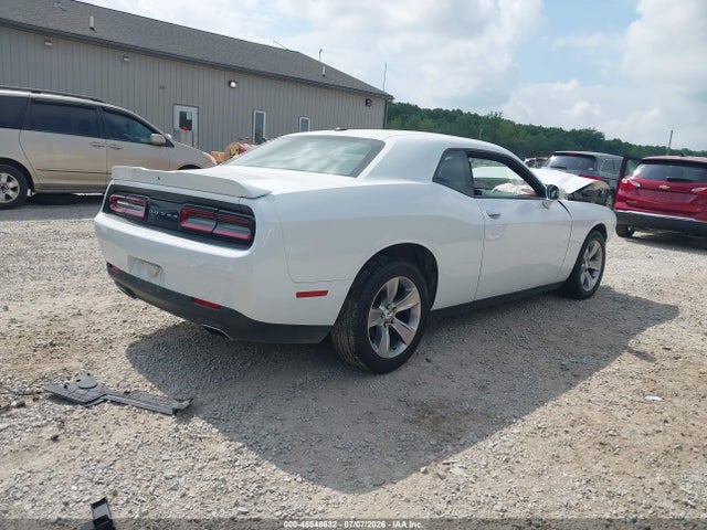 Продаж на аукціоні авто 2021 Dodge Challenger Sxt, vin: 2C3CDZAG5MH627073, номер лоту: 45548632