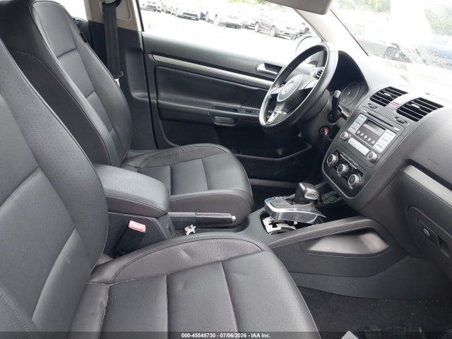 Продажа на аукционе авто 2010 Volkswagen Jetta Limited Edition, vin: 3VWRZ7AJ7AM158232, номер лота: 45548730
