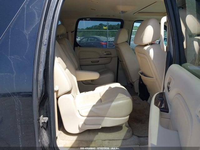 Auction sale of the 2008 Cadillac Escalade Esv, vin: 1GYFK66858R238058, lot number: 45548843