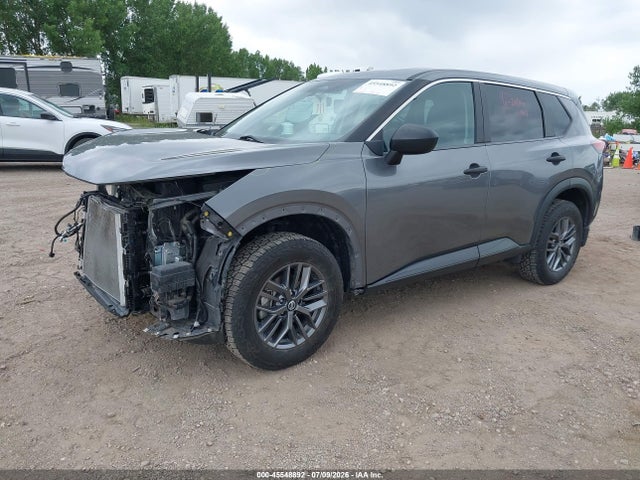 5N1AT3AB8MC834319 Nissan Rogue S Intelligent Awd