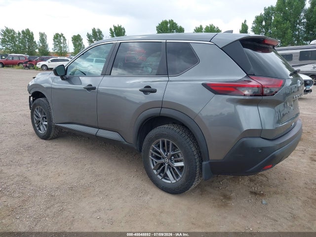 5N1AT3AB8MC834319 Nissan Rogue S Intelligent Awd