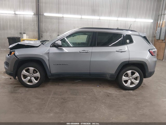 45548909 :رقم المزاد ، 3C4NJDBBXJT134981 vin ، 2018 Jeep Compass Latitude 4x4 مزاد بيع