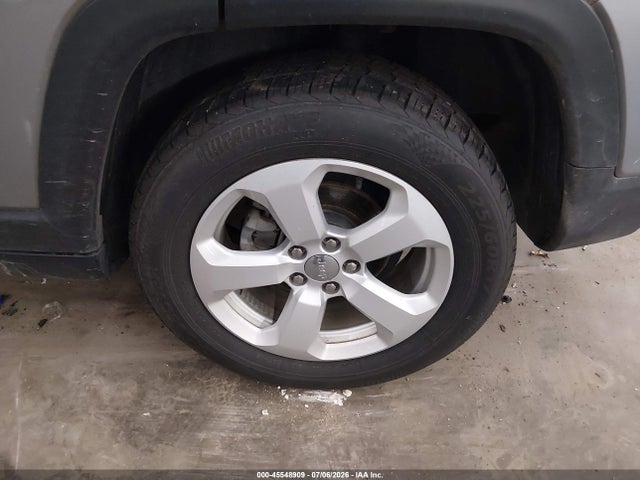 45548909 :رقم المزاد ، 3C4NJDBBXJT134981 vin ، 2018 Jeep Compass Latitude 4x4 مزاد بيع