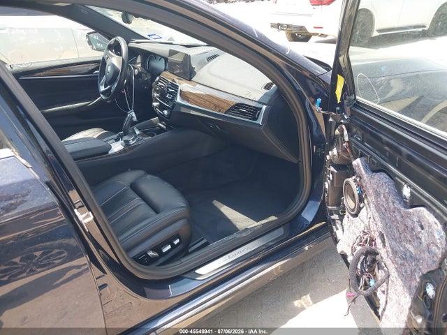 45548941 :رقم المزاد ، WBAJA5C54JWA38173 vin ، 2018 Bmw 530i مزاد بيع