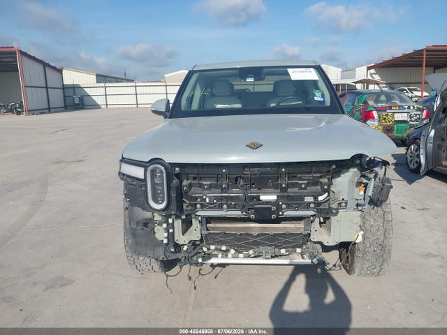 Rivian R1t Adventure 2022 7FCTGAAA4NN015823 Image 13