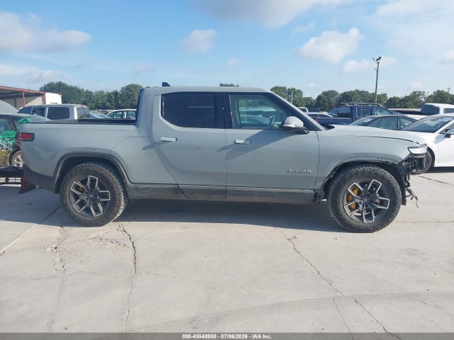 Rivian R1t Adventure 2022 7FCTGAAA4NN015823 Image 14