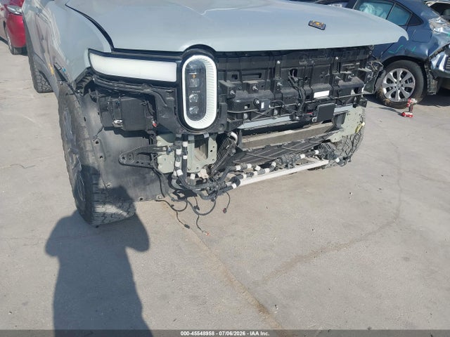 Rivian R1t Adventure 2022 7FCTGAAA4NN015823 Image 21