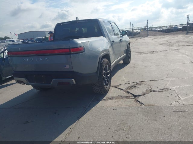 Rivian R1t Adventure 2022 7FCTGAAA4NN015823 Image 4