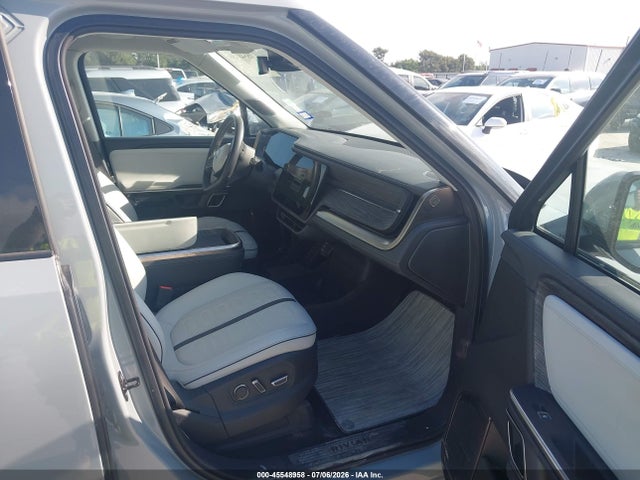 Rivian R1t Adventure 2022 7FCTGAAA4NN015823 Image 5