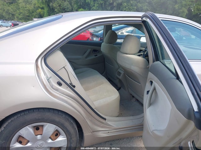 45548972 :رقم المزاد ، 4T1BE46K07U528758 vin ، 2007 Toyota Camry Le مزاد بيع