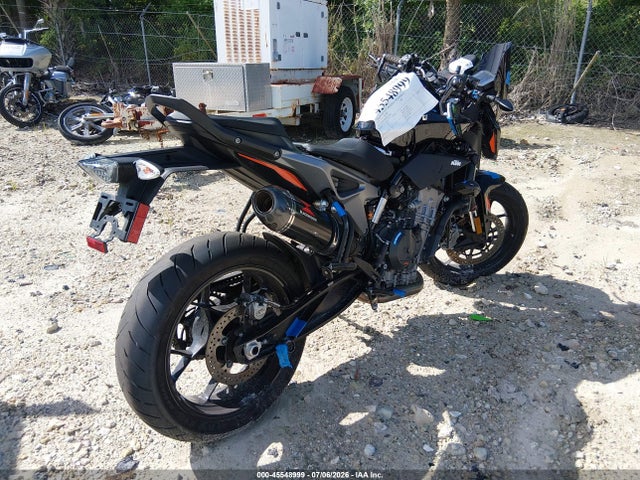 KTM 790 Duke 2024 LCETU7401RH715601 Image 4