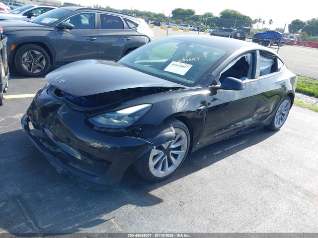 Tesla Model 3 Rear-wheel Drive 2022 5YJ3E1EA7NF189258 Image 2