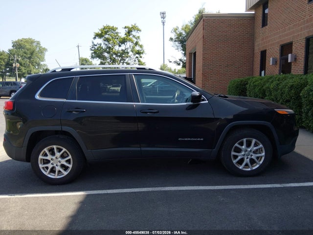 Jeep Cherokee Latitude 4x4 2018 1C4PJMCB5JD528420 Image 17