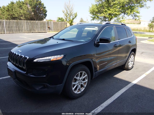 Jeep Cherokee Latitude 4x4 2018 1C4PJMCB5JD528420 Image 2