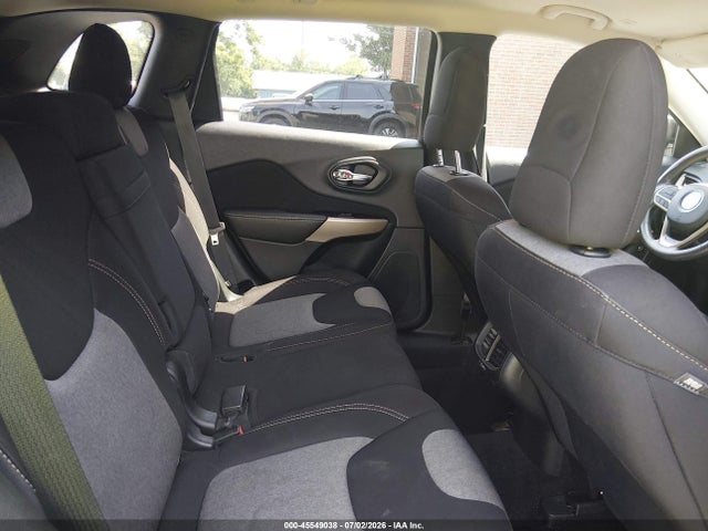 Jeep Cherokee Latitude 4x4 2018 1C4PJMCB5JD528420 Image 8