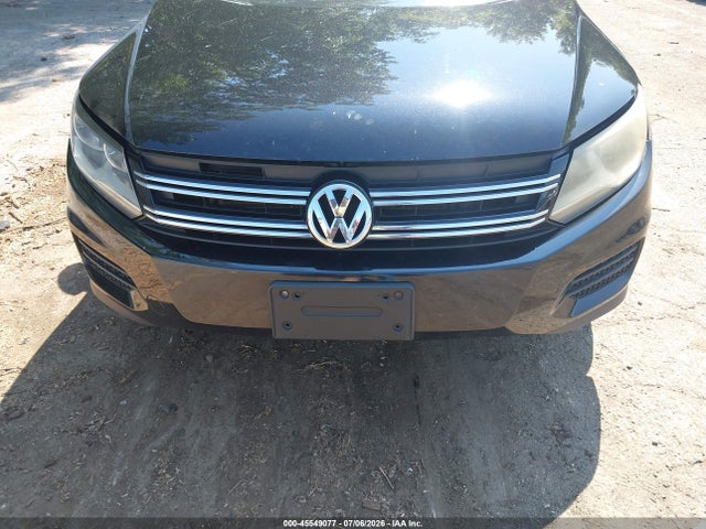 2016 Volkswagen Tiguan S მანქანა იყიდება აუქციონზე, vin: WVGBV7AX7GW578100, აუქციონის ნომერი: 45549077