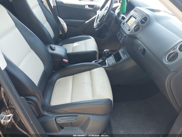 2016 Volkswagen Tiguan S მანქანა იყიდება აუქციონზე, vin: WVGBV7AX7GW578100, აუქციონის ნომერი: 45549077