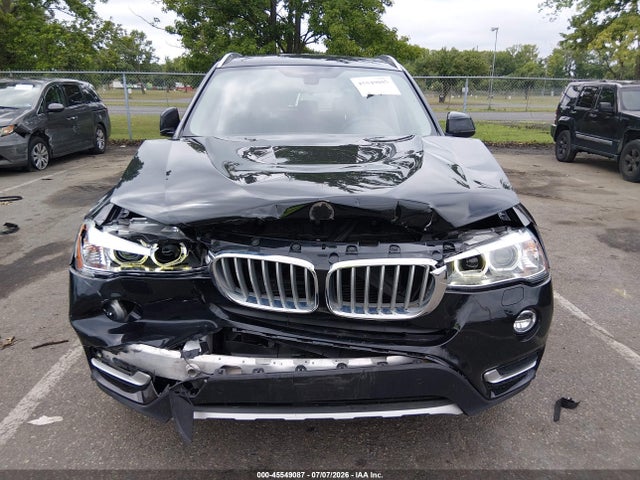 Продаж на аукціоні авто 2017 Bmw X3 Xdrive28i, vin: 5UXWX9C30H0W66608, номер лоту: 45549087