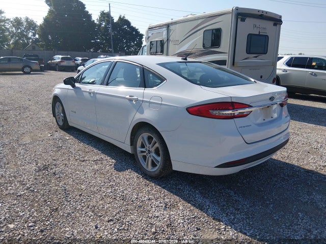 3FA6P0UU8JR141988 Ford Fusion Hybrid S