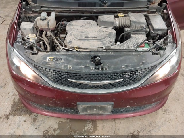 2C4RC1CG8MR555173 Chrysler Voyager Lx
