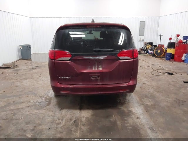 2C4RC1CG8MR555173 Chrysler Voyager Lx