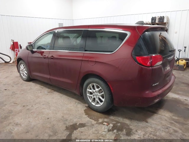 2C4RC1CG8MR555173 Chrysler Voyager Lx