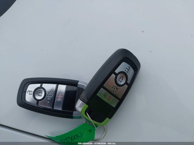 3FA6P0UU2JR122773 Ford Fusion Hybrid S