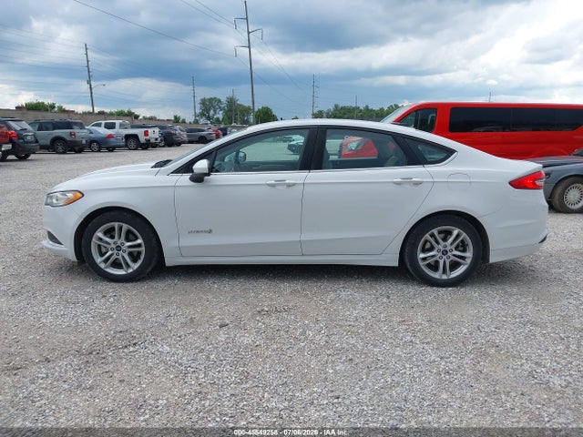 3FA6P0UU2JR122773 Ford Fusion Hybrid S