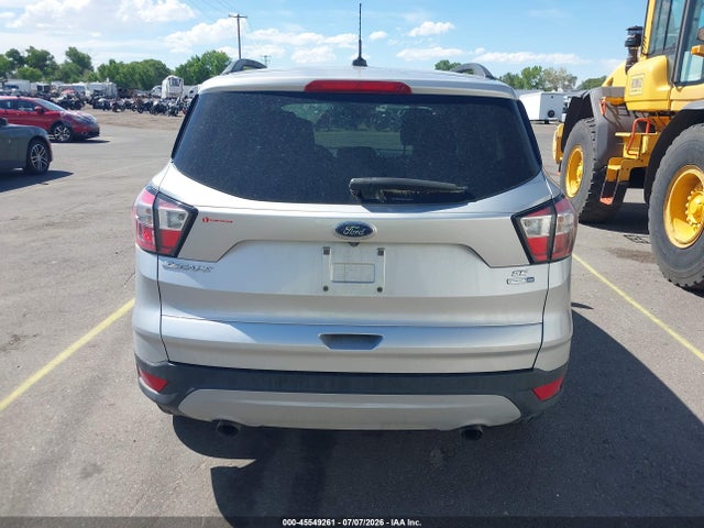 1FMCU9GD2JUD08906 Ford ESCAPE SE