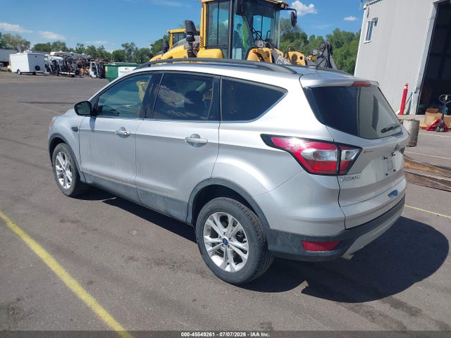 1FMCU9GD2JUD08906 Ford ESCAPE SE