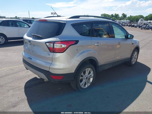 1FMCU9GD2JUD08906 Ford ESCAPE SE