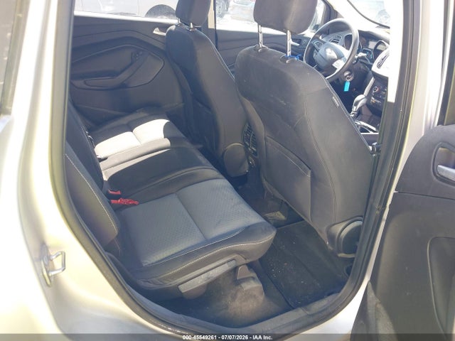 1FMCU9GD2JUD08906 Ford ESCAPE SE