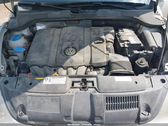 2013 Volkswagen Beetle 2.5l მანქანა იყიდება აუქციონზე, vin: 3VWJX7AT7DM664507, აუქციონის ნომერი: 45549267