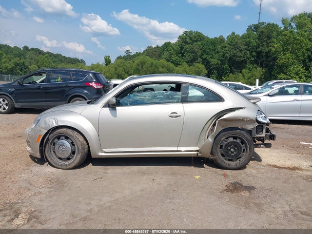 2013 Volkswagen Beetle 2.5l მანქანა იყიდება აუქციონზე, vin: 3VWJX7AT7DM664507, აუქციონის ნომერი: 45549267