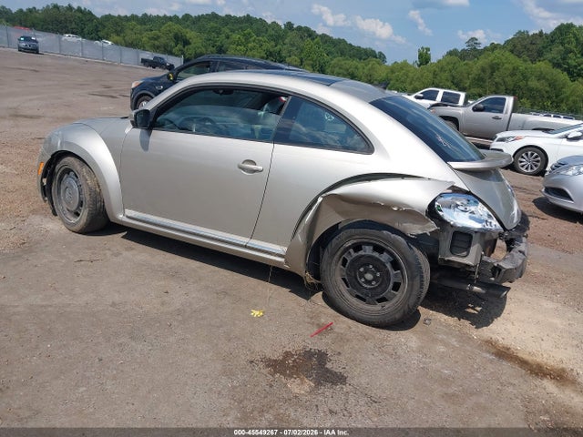 2013 Volkswagen Beetle 2.5l მანქანა იყიდება აუქციონზე, vin: 3VWJX7AT7DM664507, აუქციონის ნომერი: 45549267