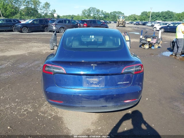 Продажа на аукционе авто 2018 Tesla Model 3 Long Range/performance, vin: 5YJ3E1EB8JF121814, номер лота: 45549404