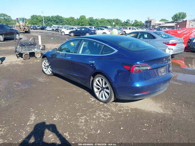 Продажа на аукционе авто 2018 Tesla Model 3 Long Range/performance, vin: 5YJ3E1EB8JF121814, номер лота: 45549404