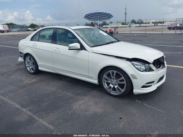 Aukcja sprzedaży 2011 Mercedes-benz C 300 Luxury/sport, vin: WDDGF5EB0BF656208, numer aukcji: 45549418