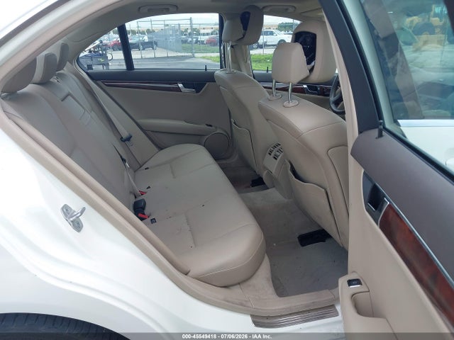 45549418 :رقم المزاد ، WDDGF5EB0BF656208 vin ، 2011 Mercedes-benz C 300 Luxury/sport مزاد بيع