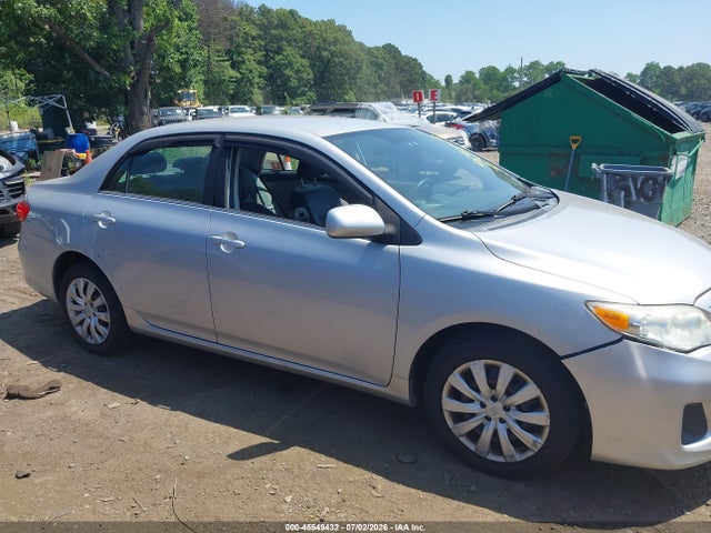 2013 Toyota Corolla Le მანქანა იყიდება აუქციონზე, vin: 2T1BU4EE9DC969266, აუქციონის ნომერი: 45549432
