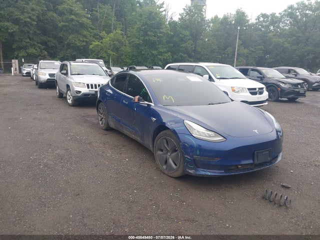 2018 5YJ3E1EB9JF114953 main image
