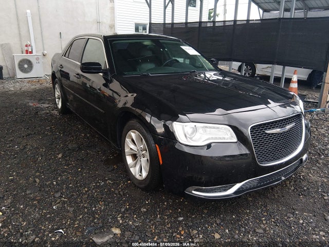 2015 Chrysler 300 Limited მანქანა იყიდება აუქციონზე, vin: 2C3CCAAG4FH904299, აუქციონის ნომერი: 45549484