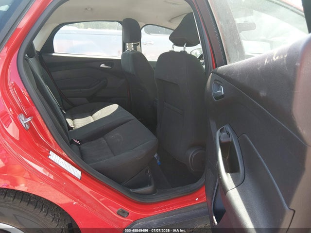 2015 Ford Focus Se მანქანა იყიდება აუქციონზე, vin: 1FADP3F24FL264813, აუქციონის ნომერი: 45549486