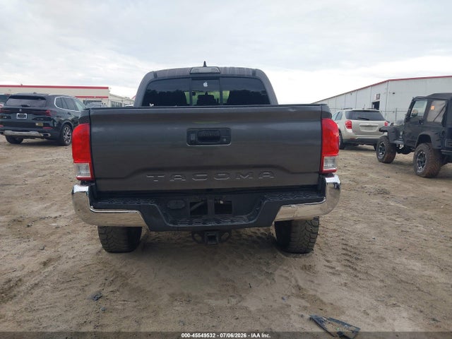 2016 Toyota Tacoma Trd Sport მანქანა იყიდება აუქციონზე, vin: 5TFAZ5CN9GX021011, აუქციონის ნომერი: 45549532