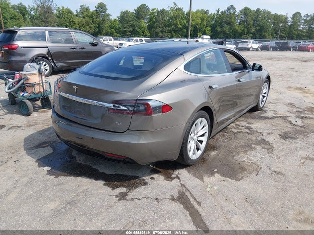 Tesla Model S 60/70/75/85 2016 5YJSA1E12GF146618 Image 4