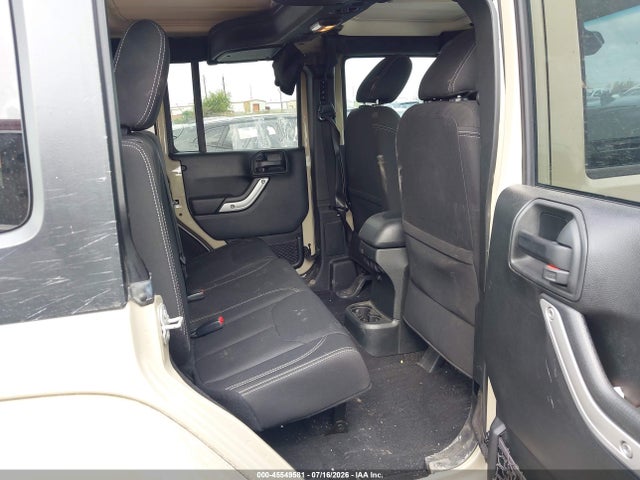 45549581 :رقم المزاد ، 1C4BJWEG6JL894682 vin ، 2018 Jeep Wrangler Jk Unlimited Sahara 4x4 مزاد بيع
